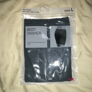 Uniqlo body shaper half shorts